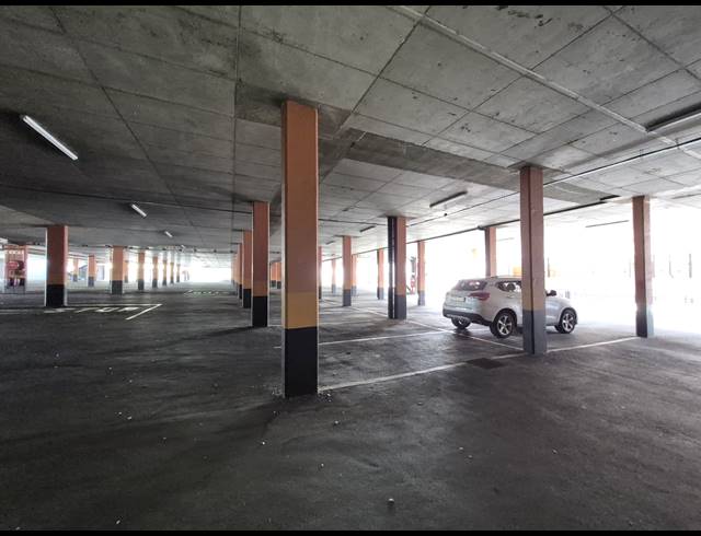 533M² RETAIL TO LET IN HYDE PARK